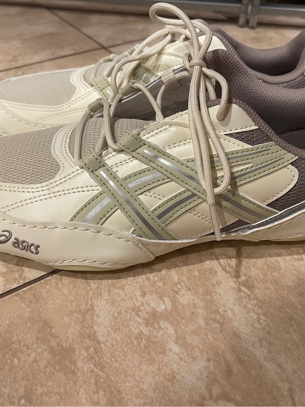 ASICS hypersync - Picture 8 of 9